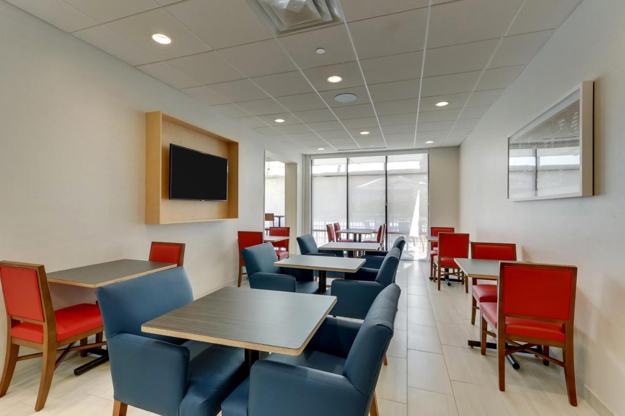 Holiday Inn Express & Suites - Winston - Salem Sw - Clemmons By Ihg מראה חיצוני תמונה