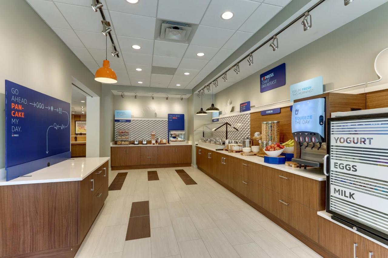 Holiday Inn Express & Suites - Winston - Salem Sw - Clemmons By Ihg מראה חיצוני תמונה