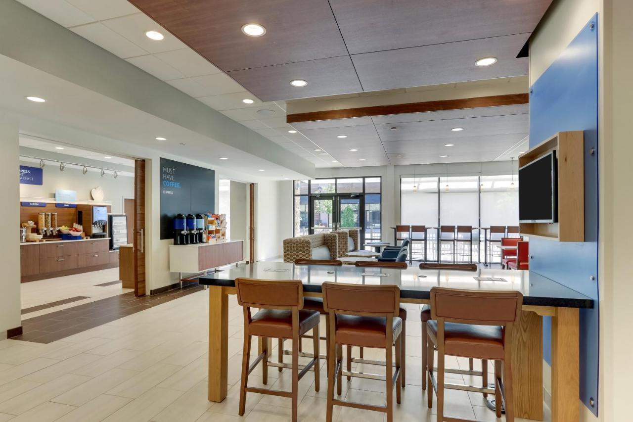Holiday Inn Express & Suites - Winston - Salem Sw - Clemmons By Ihg מראה חיצוני תמונה