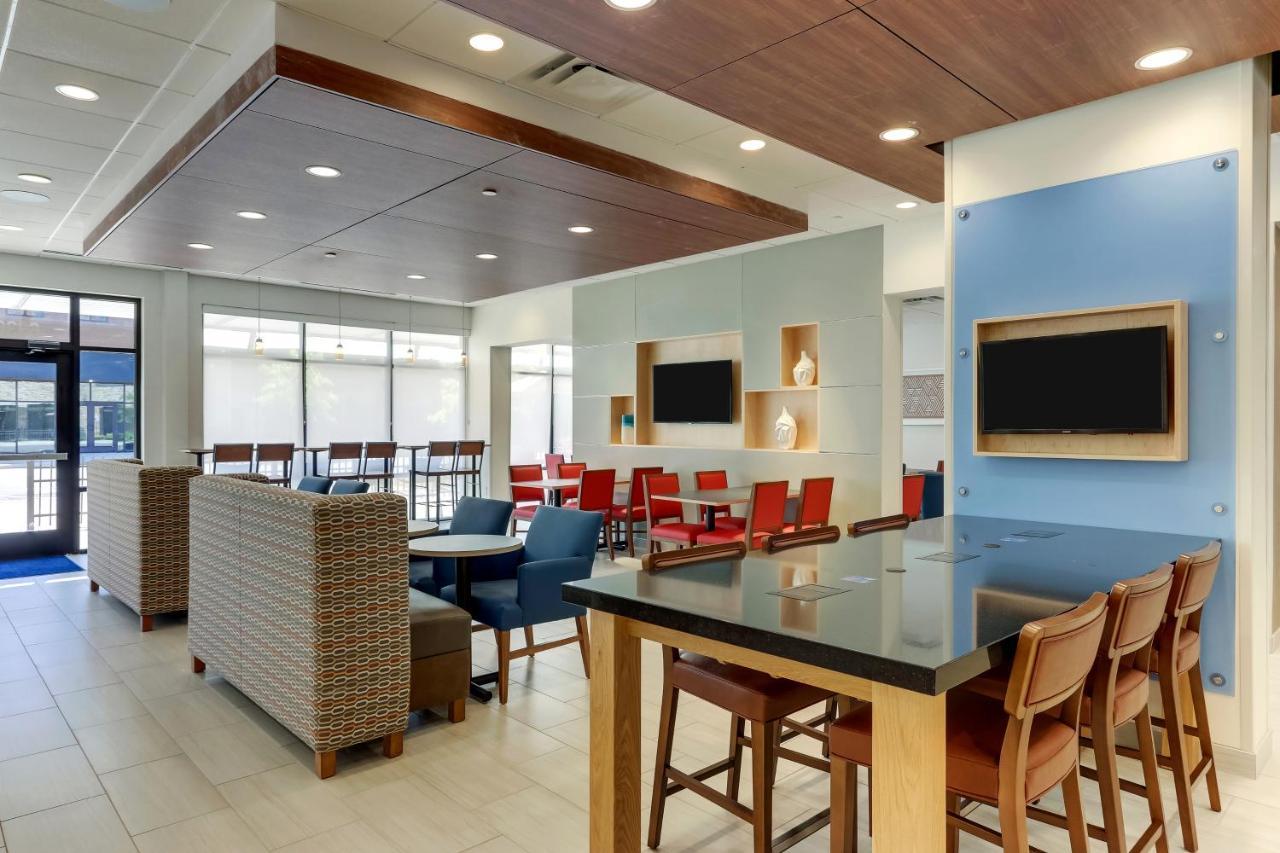 Holiday Inn Express & Suites - Winston - Salem Sw - Clemmons By Ihg מראה חיצוני תמונה