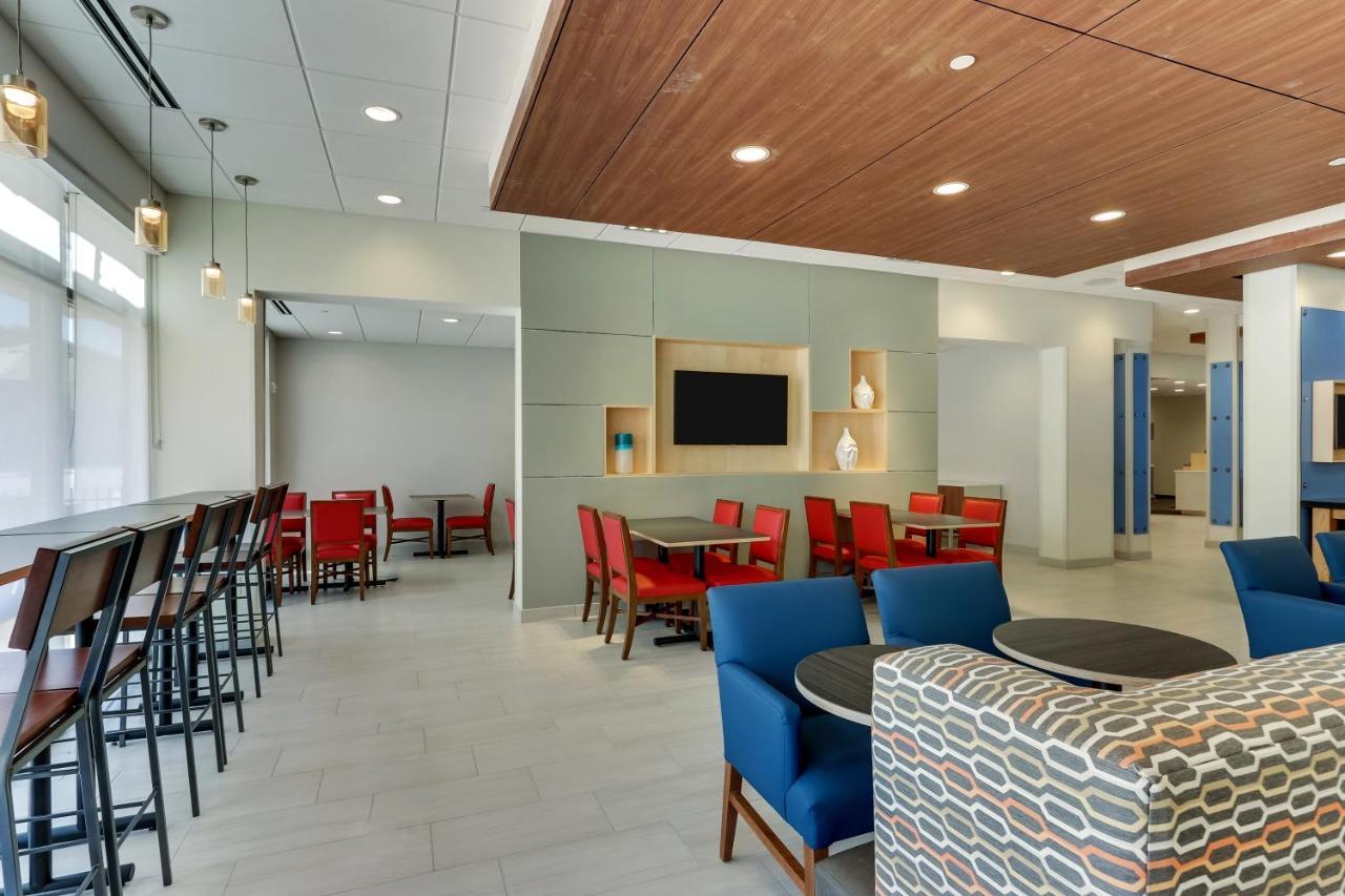 Holiday Inn Express & Suites - Winston - Salem Sw - Clemmons By Ihg מראה חיצוני תמונה