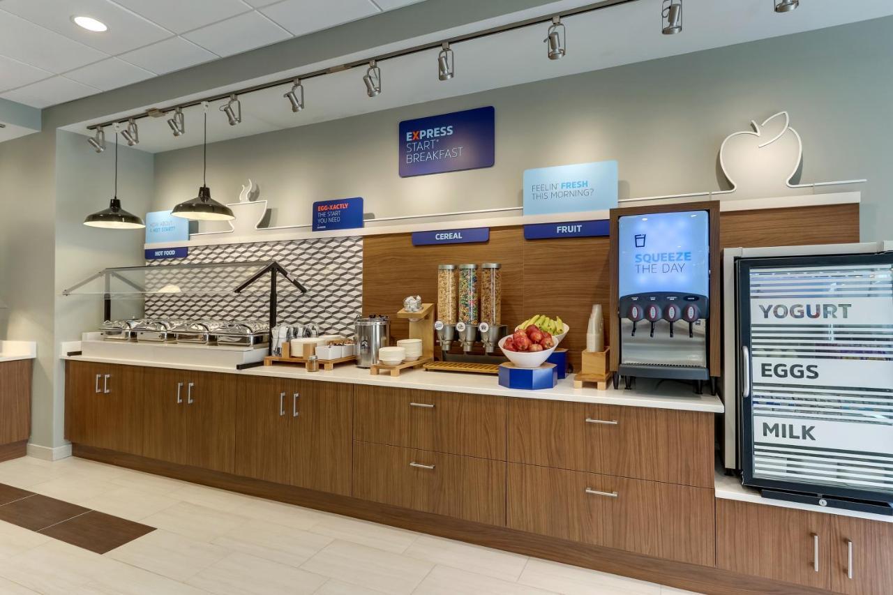Holiday Inn Express & Suites - Winston - Salem Sw - Clemmons By Ihg מראה חיצוני תמונה