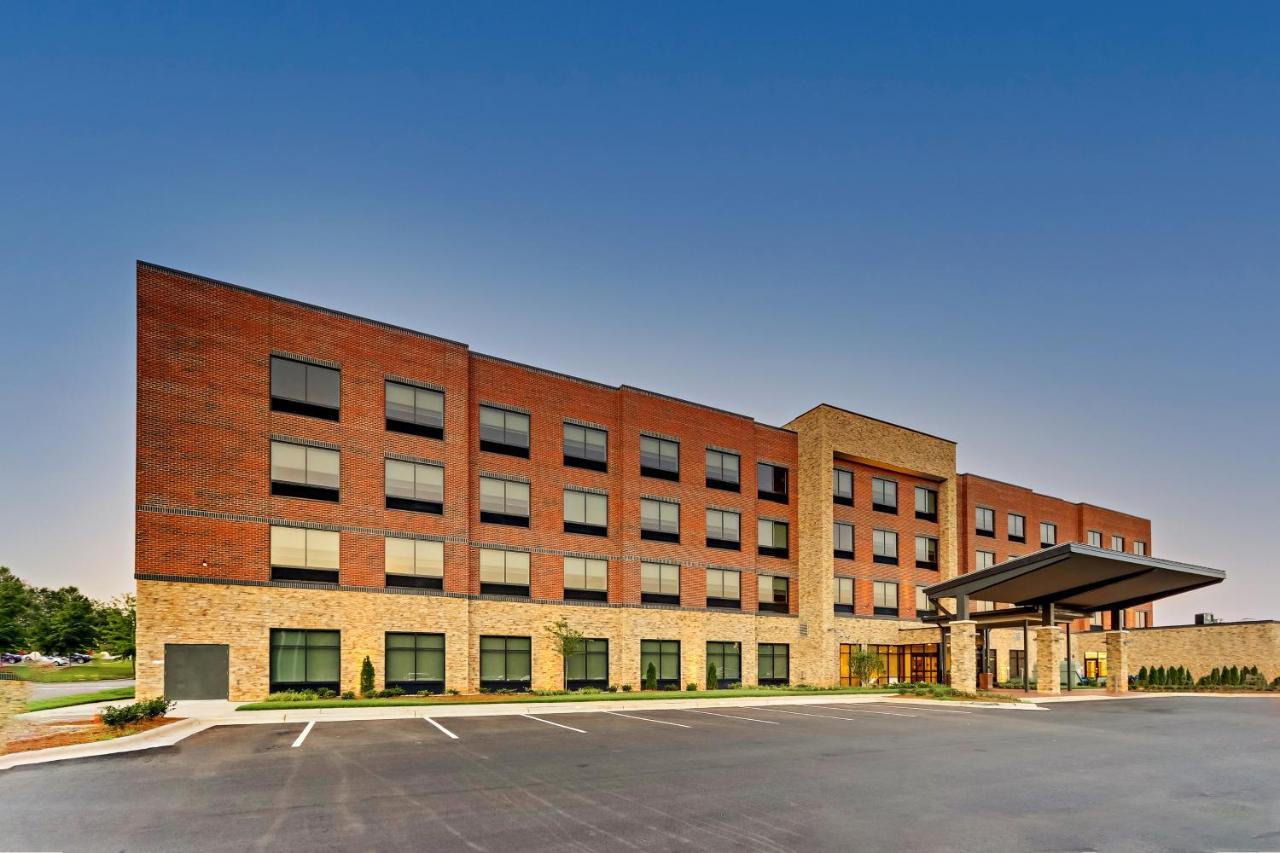Holiday Inn Express & Suites - Winston - Salem Sw - Clemmons By Ihg מראה חיצוני תמונה