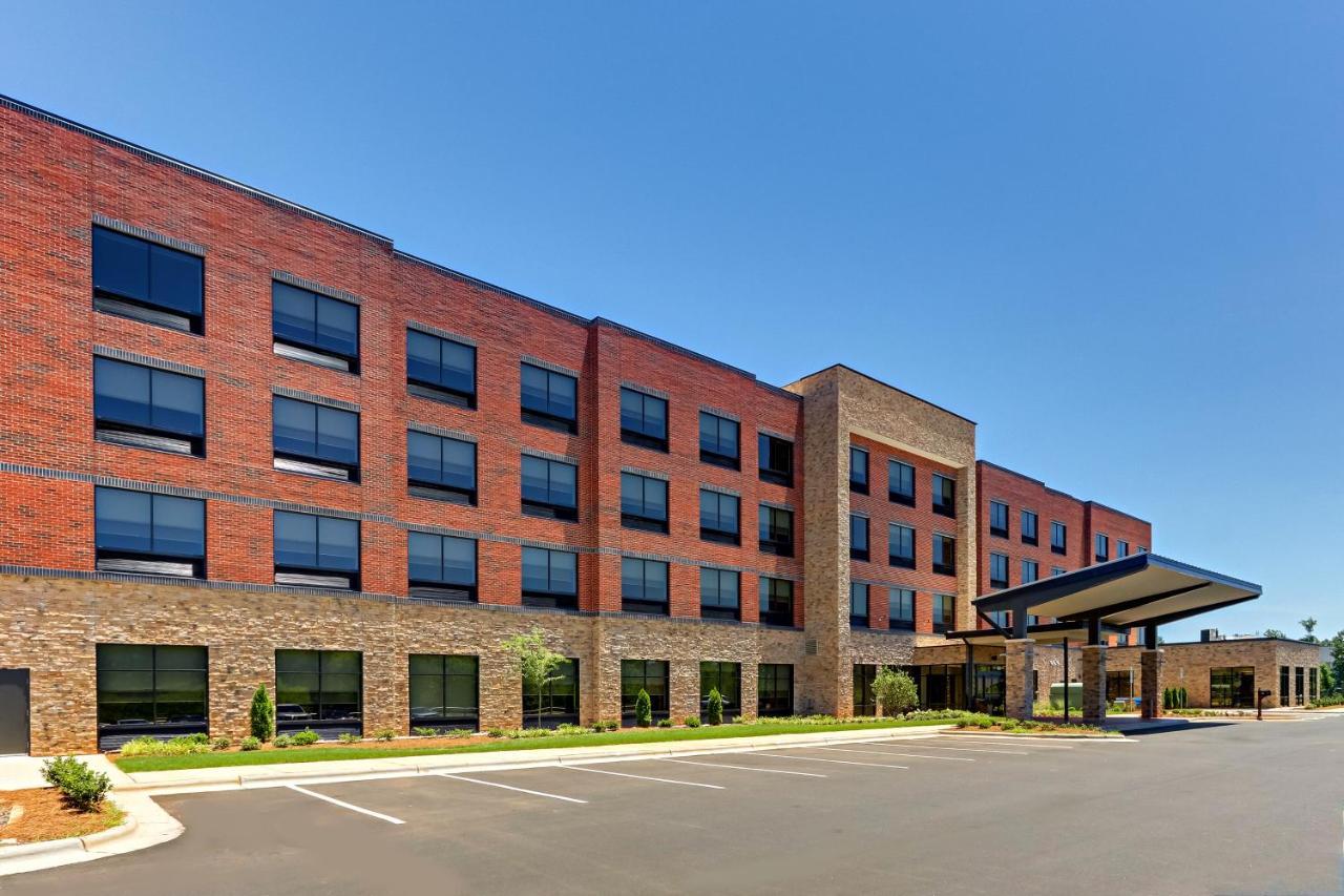 Holiday Inn Express & Suites - Winston - Salem Sw - Clemmons By Ihg מראה חיצוני תמונה